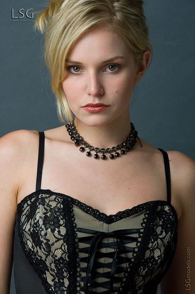 Вероника, 21 год, 1 размер груди